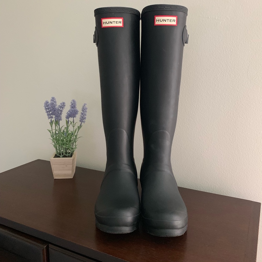 HUNTER MATTE BLACK TALL SZ 8